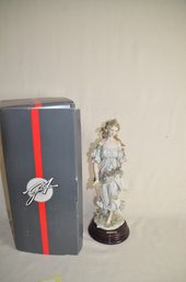 97) Giuseppe Armani FLORA WOMAN WITH ROSES #212C Figurine Statue 1994 Society With Box