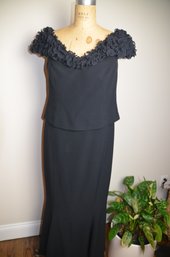 (#120LS) Mieka Black Gown Size 10 - Shippable