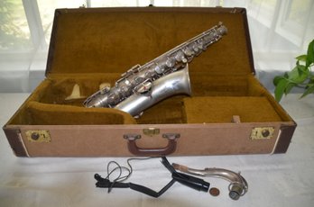 (#44) Vintage Yamaha Saxophone King The H.N. White In Case