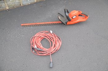 (#20) Black & Decker 22' Blade Hedge Trimmer - Works With Cord
