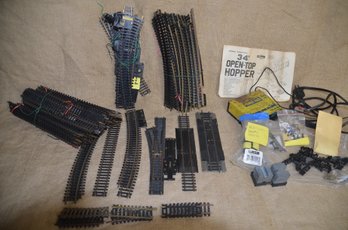 (#83) Vintage Train Tracks And Accessory Parts