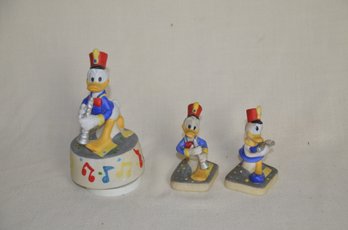 81) Disney By Schmid Musical Donald Duck 7' - Set Of 2 Donald Ducks Playing Instruments Porcelain Figurines 4'