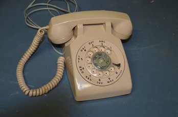 (#380) Vintage Rotary Phone