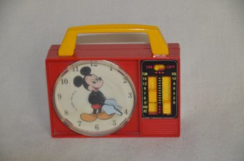 84) Vintage Walt Disney Wind-up Illco Clock Radio Portable Toy Plays Its A Small World 5'H