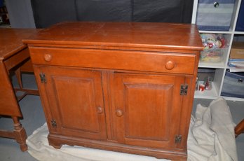 Vintage Willett Golden Beryl Maple Sideboard Cabinet 1 Drawer 2 Door Cabinet