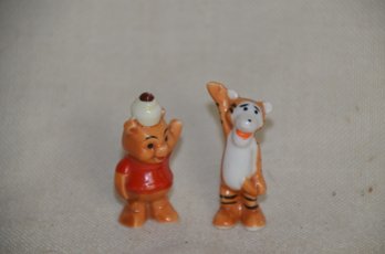89) Mini 2 Trinket Disney Winnie The Pooh And Tigger Porcelain Figurines 2'H