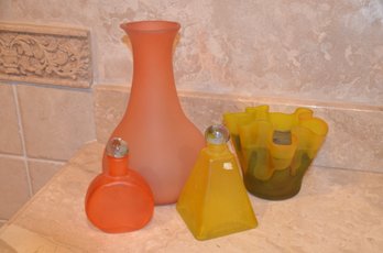 311) Decorative Bottles Orange / Yellow ( Stoppers Broken)
