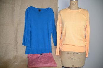 (#138BS) J. Crew Light Weight Crew Neck Pull Over Sweater Lot Of 3 ( Med. Small And XS)