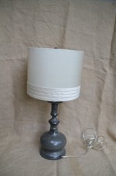 (#8HH) Metal Gray / Black Table Lamp With Silk Shade 23'H