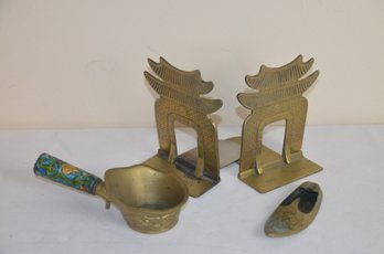 (#32) Vintage Asian Set Of Brass Pagoda Gate Folding Bookends / Chinese Brass & Cloisonne Rice Scoop