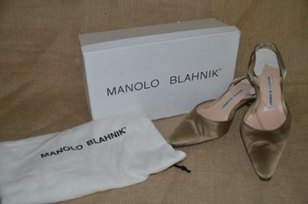 (#125) Manolo Blahnik Italy Gold Dress Shoe Size 37.5