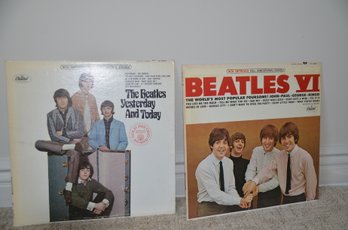 12) Record Albums Lot Of 2 Beatles Albums - The Beatles Yesterday & Today - Beatles VI