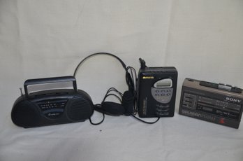 183) Vintage Electric AM/FM Walkman Radio - Aiwa Stereo Cassette Player TX510 - Lifelong AM/FM Radio