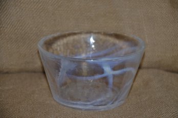 (#21) Kosta Boda Mine Collection UHV Ulrica Hydman Villein Clear White Swirl Small Art Glass Bowl