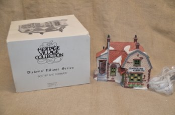 (#45) Department 56 BOOTER AND COBBLER 1988 House Heritage Dickens Village Series In Orig. Box