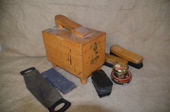 (#132) Vintage Wooden Shoe Shine Kit With Accessories