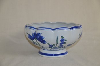 82) Ceramic Apeka Florida Blue & White Decorative Pottery Bowl China 8' Wide