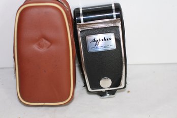 (#238) Vintage Agfalux AGFA Camera Werk A6 German Pocket Flash With Case