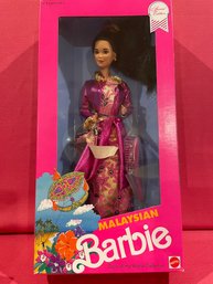 (004) Vintage 1991 Mattel MALAYSIAN Barbie Doll World Series Orig. Box