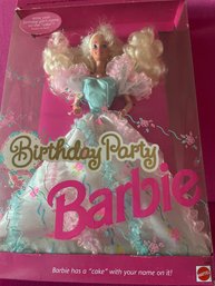 (039) Vintage 1992 Mattel HAPPY BIRTHDAY Barbie Doll