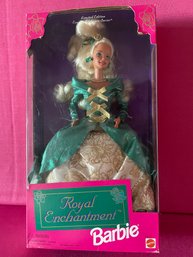 (046) Vintage 1995 Mattel ROYAL ENCHANTMENT Barbie Doll Orig. Box