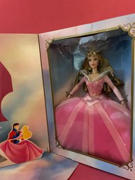 (055) Vintage 1998 Mattel Walt Disney SLEEPING BEAUTY Barbie, The Signature Collection