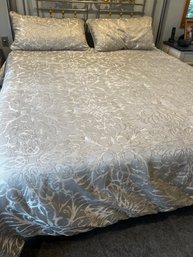 Waterford King Reversible Comforter 2 Pillow Shams