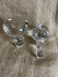 110) Set Of 2 Glass Bottle Stoppers 4' And 4.5'