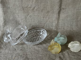 90) Cover Glass Rabbit Bowl 4.5' And Miniature Pastel 3 Rabbit Candlestick Holder