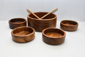 5 Wooden Bowls With 2 Utensils