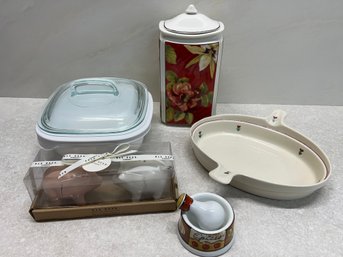 Lot Of Kitchen Items