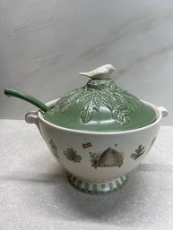 Pfaltzgraff Naturewood Large Soup Tureen With Ladle