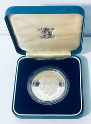 1981 PRINCE OF WALES AND LADY DIANA SPENCER COMMEMORATIVE COIN - IN BOX