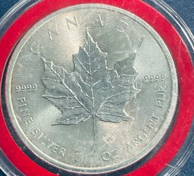 2015 1 OZT. .9999 FINE SILVER CANADA MAPLE LEAF 5 DOLLAR ROUND COIN -  IN PLASTIC CAPSULE- TONED - SEE PICTURE