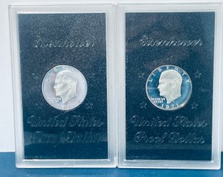 LOT (2) 1971-S 40 PERCENT SILVER UNCIRCULATED EISENHOWER SILVER DOLLARS IN PLASTIC - BOX NOT INCLUDED