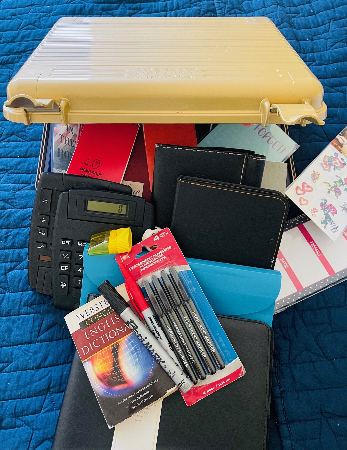 NEW - Office Supplies And Filing Case #11919 | Auctionninja.com