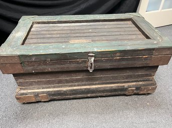 Antique Tools Chest On Wheels With Removable Insert