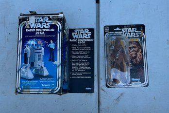 Vintage 1978 Kenner Star Wars Radio Controlled R2-d2 And 2017 Chewbacca Action Figure In Packaging