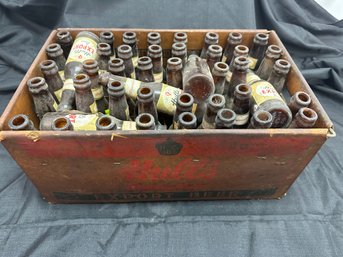 Vintage Case Of Beer Bottles -- Hulls Export Beer, New Haven, CT, Includes Original Box