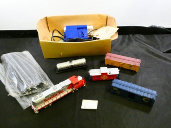 Lot Of Model Trains And Accessories - Life-like