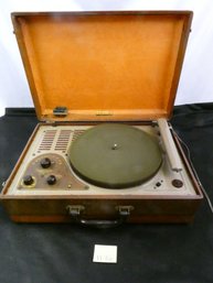 Vintage Recordette Record Player By Wilcox-gay - Tested!