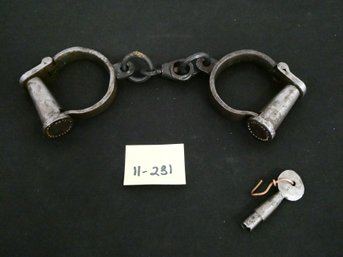 Antiques Handcuffs With Key!  Functions Fine, Great Piece!