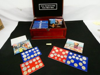 Display Box Full Of US Uncirculated Coin Mint Sets - 1995-2011 (some Years Missing- See Pictures)