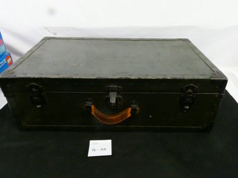 Very Nice Vintage Trunk! 26 X 15 X 8.5