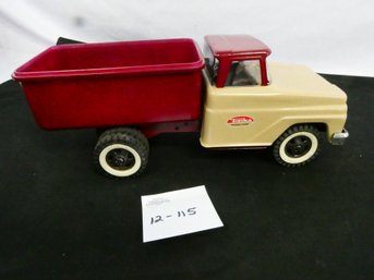 Vintage Metal Tonka Truck! Great Condition.