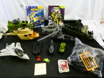 Nice Tub Lot Of Toys! Batman And Ninja Turtles Storybooks With Figurines.