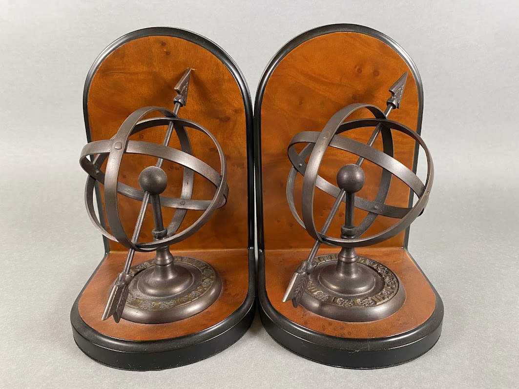 Pair Of Decorative Crafts Inc Bookends 9548