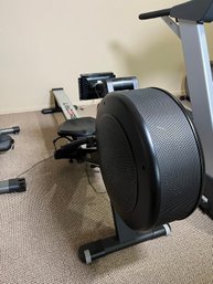 Lifecore R100 Rowing Machine