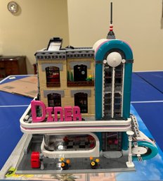 Lego Creator Downtown Diner (10260)