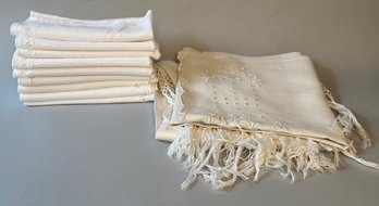 Collection Of Cotton, Linen, Lace And Damask Tablecloths And Napkins